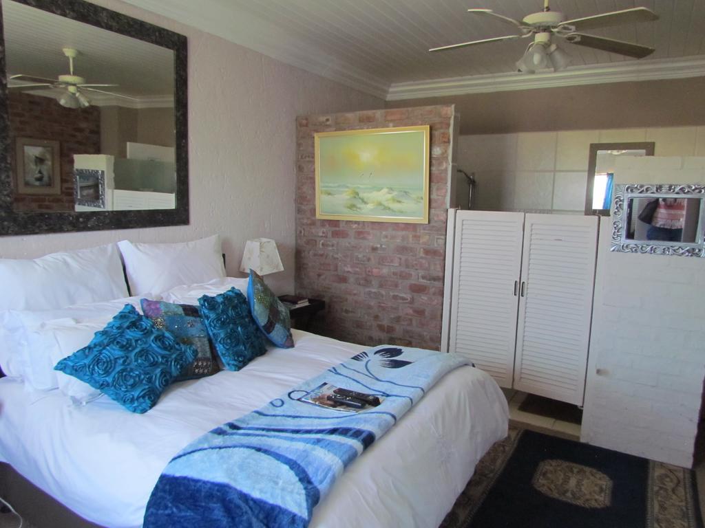 Oceanview Guesthouse Struisbaai Exterior foto