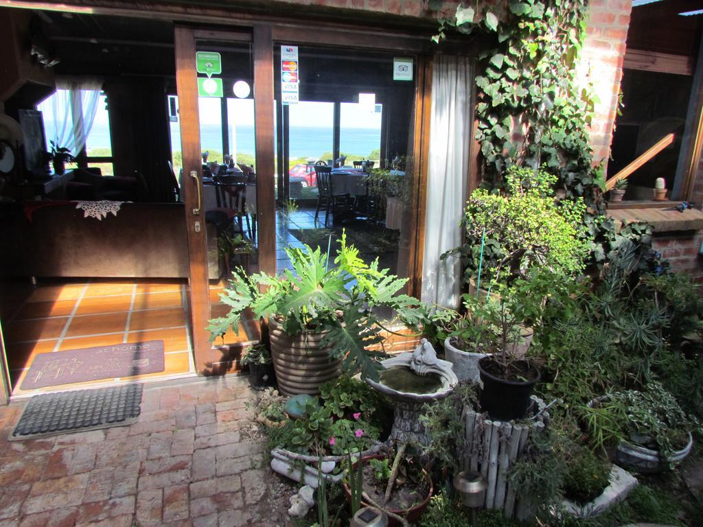 Oceanview Guesthouse Struisbaai Exterior foto