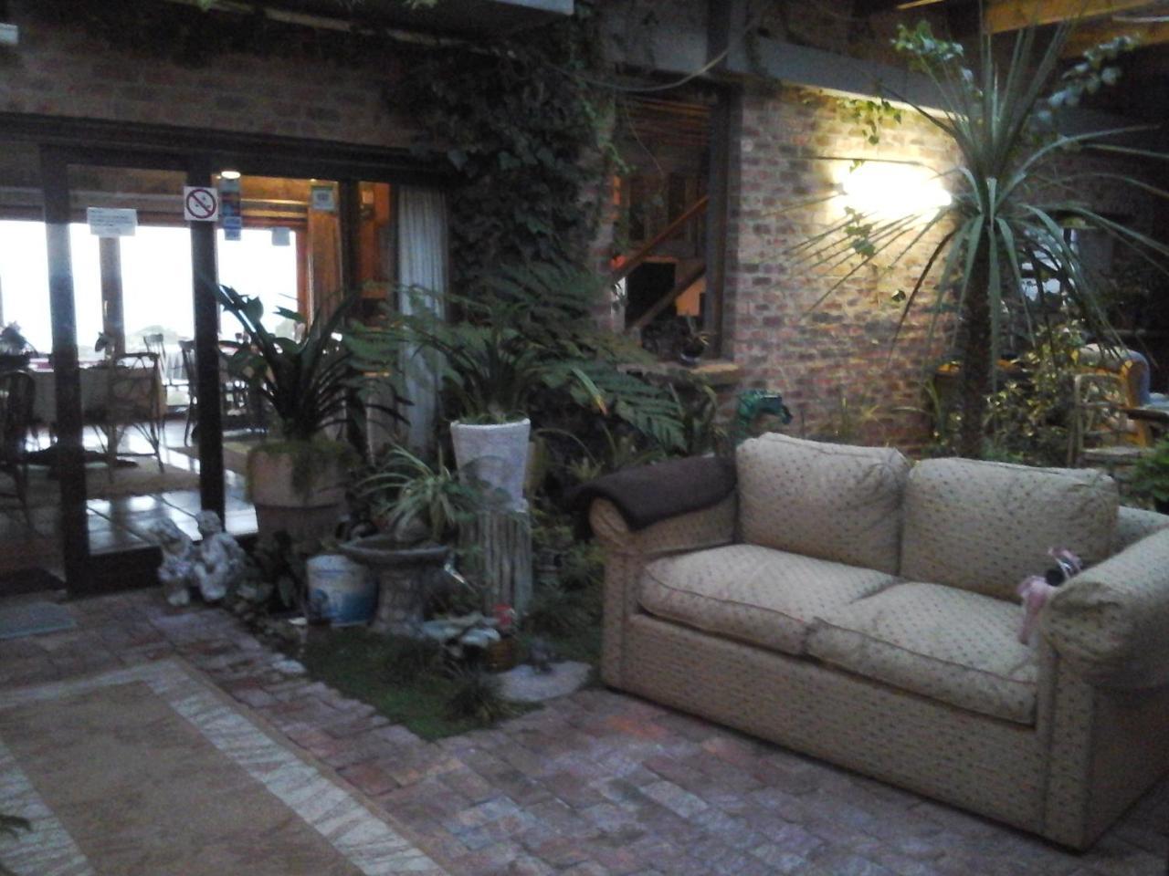 Oceanview Guesthouse Struisbaai Exterior foto
