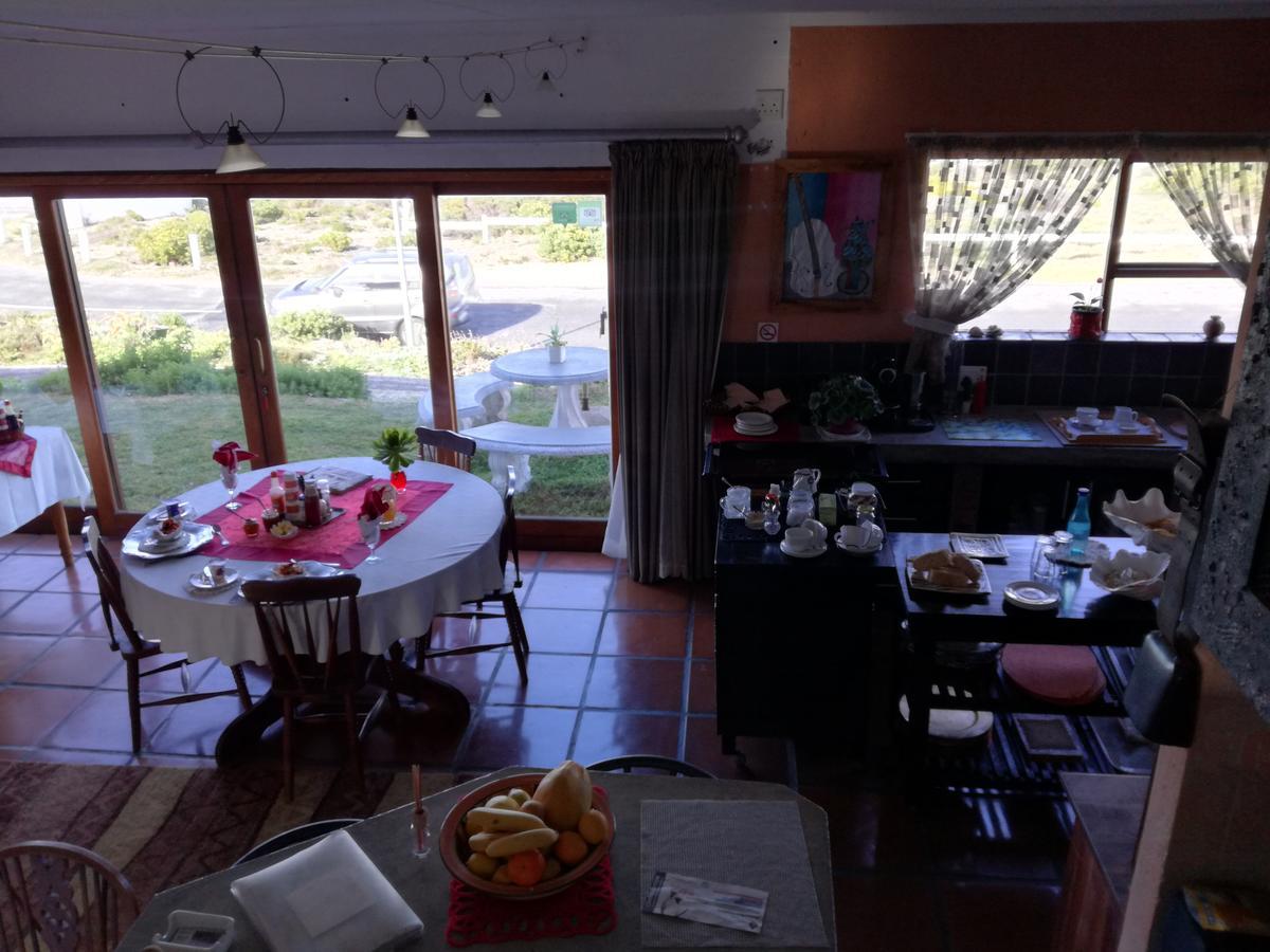 Oceanview Guesthouse Struisbaai Exterior foto