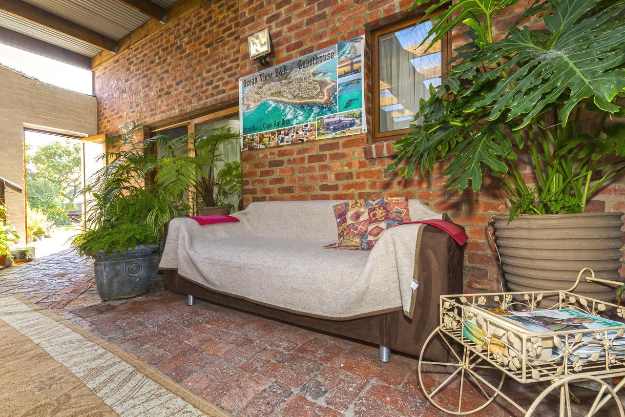 Oceanview Guesthouse Struisbaai Exterior foto